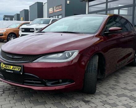 Красный Крайслер 200, объемом двигателя 3.6 л и пробегом 208 тыс. км за 13200 $, фото 2 на Automoto.ua