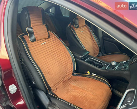 Червоний Крайслер 200, об'ємом двигуна 2.36 л та пробігом 185 тис. км за 10950 $, фото 54 на Automoto.ua