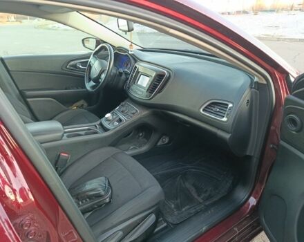 Червоний Крайслер 200, об'ємом двигуна 2.4 л та пробігом 88 тис. км за 10800 $, фото 5 на Automoto.ua