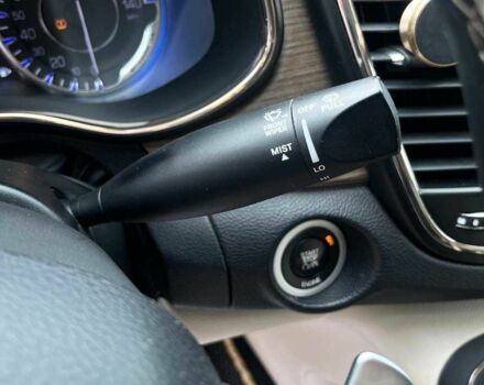 Красный Крайслер 200, объемом двигателя 3.6 л и пробегом 208 тыс. км за 13200 $, фото 14 на Automoto.ua