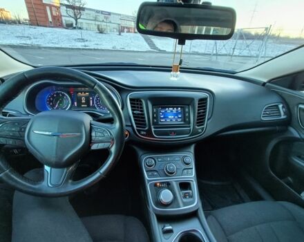 Червоний Крайслер 200, об'ємом двигуна 2.4 л та пробігом 88 тис. км за 10800 $, фото 3 на Automoto.ua