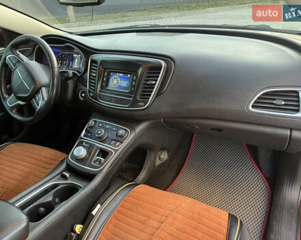 Червоний Крайслер 200, об'ємом двигуна 2.36 л та пробігом 185 тис. км за 10950 $, фото 55 на Automoto.ua