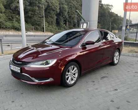 Крайслер 200 2015 в Каневе на Automoto.ua Красный Крайслер 200, объемом двигателя 2.4 л и пробегом 170 тыс. км за 10750 $, фото 2 на Automoto.ua