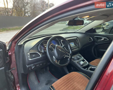 Червоний Крайслер 200, об'ємом двигуна 2.36 л та пробігом 185 тис. км за 10950 $, фото 49 на Automoto.ua