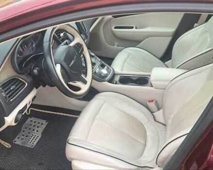 Красный Крайслер 200, объемом двигателя 3.61 л и пробегом 210 тыс. км за 13000 $, фото 19 на Automoto.ua