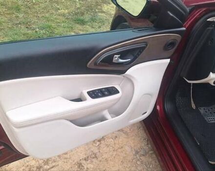 Красный Крайслер 200, объемом двигателя 3.61 л и пробегом 210 тыс. км за 13000 $, фото 22 на Automoto.ua