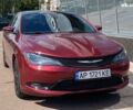 Красный Крайслер 200, объемом двигателя 2.4 л и пробегом 177 тыс. км за 10700 $, фото 1 на Automoto.ua