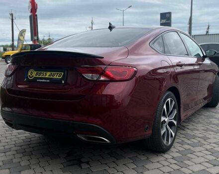 Красный Крайслер 200, объемом двигателя 3.6 л и пробегом 208 тыс. км за 13200 $, фото 6 на Automoto.ua