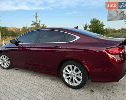 Крайслер 200 2015 в Кривом Роге на Automoto.ua Красный Крайслер 200, объемом двигателя 3.6 л и пробегом 92 тыс. км за 13400 $, фото 2 на Automoto.ua