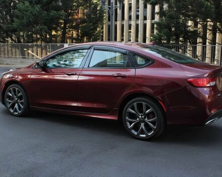 Червоний Крайслер 200, об'ємом двигуна 3.6 л та пробігом 73 тис. км за 4400 $, фото 6 на Automoto.ua