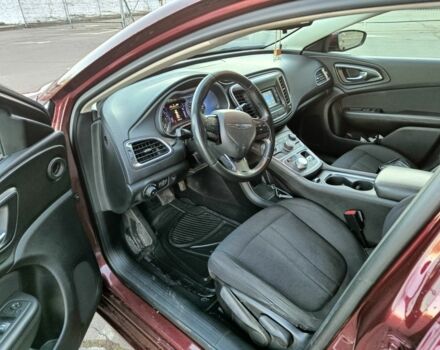 Червоний Крайслер 200, об'ємом двигуна 2.4 л та пробігом 88 тис. км за 10800 $, фото 4 на Automoto.ua