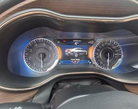 Красный Крайслер 200, объемом двигателя 3.61 л и пробегом 210 тыс. км за 13000 $, фото 11 на Automoto.ua