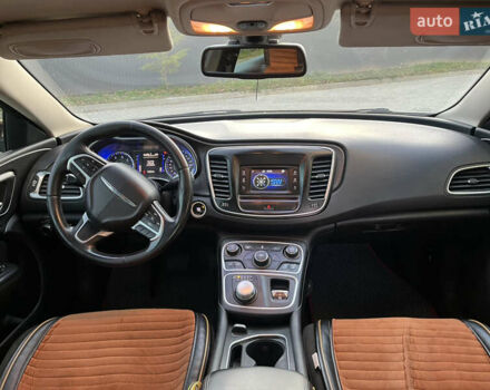 Червоний Крайслер 200, об'ємом двигуна 2.36 л та пробігом 185 тис. км за 10950 $, фото 51 на Automoto.ua