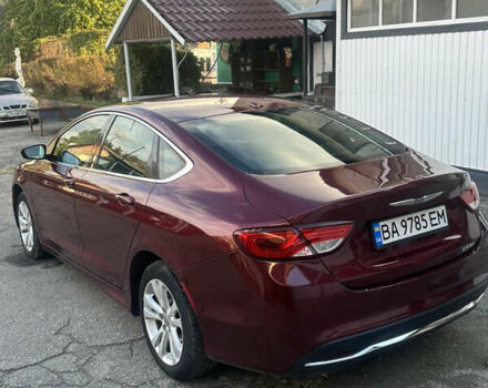 Красный Крайслер 200, объемом двигателя 2.36 л и пробегом 240 тыс. км за 8800 $, фото 4 на Automoto.ua