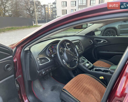 Червоний Крайслер 200, об'ємом двигуна 2.36 л та пробігом 185 тис. км за 10950 $, фото 46 на Automoto.ua