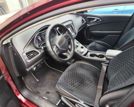 Червоний Крайслер 200, об'ємом двигуна 2.4 л та пробігом 247 тис. км за 10500 $, фото 10 на Automoto.ua