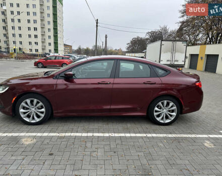 Красный Крайслер 200, объемом двигателя 2.36 л и пробегом 197 тыс. км за 9500 $, фото 5 на Automoto.ua