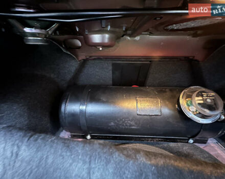 Красный Крайслер 200, объемом двигателя 2.36 л и пробегом 197 тыс. км за 9500 $, фото 21 на Automoto.ua