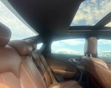 Крайслер 200 2016 в Ивано-Франковске на Automoto.ua Красный Крайслер 200, объемом двигателя 3.6 л и пробегом 72 тыс. км за 2500 $, фото 9 на Automoto.ua