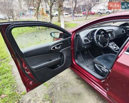 Червоний Крайслер 200, об'ємом двигуна 2.36 л та пробігом 247 тис. км за 10500 $, фото 6 на Automoto.ua