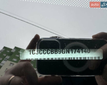 Красный Крайслер 200, объемом двигателя 2.36 л и пробегом 197 тыс. км за 9500 $, фото 28 на Automoto.ua