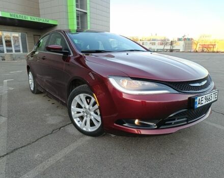 Красный Крайслер 200, объемом двигателя 2.4 л и пробегом 88 тыс. км за 10800 $, фото 1 на Automoto.ua