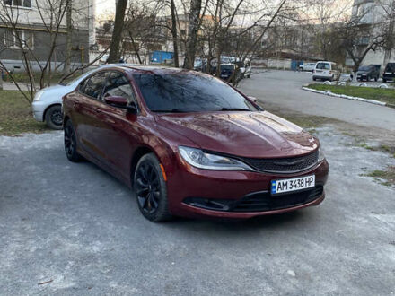 Крайслер 200 2015 в Житомире на Automoto.ua Красный Крайслер 200, объемом двигателя 2.36 л и пробегом 99 тыс. км за 12900 $, фото 1 на Automoto.ua