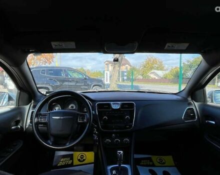 Крайслер 200, об'ємом двигуна 2.4 л та пробігом 145 тис. км за 6999 $, фото 13 на Automoto.ua