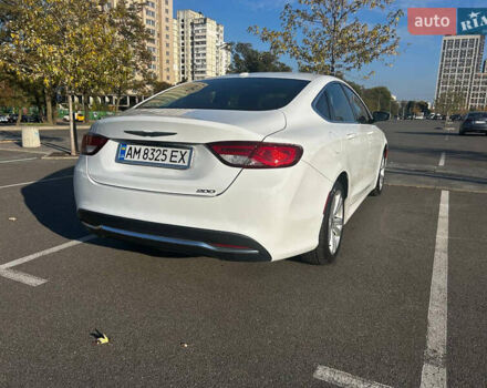 Крайслер 200, объемом двигателя 2.4 л и пробегом 151 тыс. км за 10500 $, фото 11 на Automoto.ua