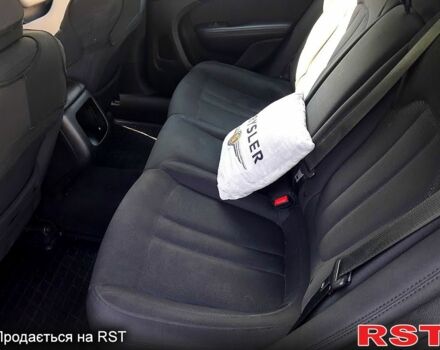 Крайслер 200, объемом двигателя 2.4 л и пробегом 289 тыс. км за 8900 $, фото 6 на Automoto.ua