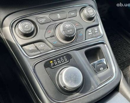Крайслер 200, об'ємом двигуна 2.4 л та пробігом 96 тис. км за 9400 $, фото 18 на Automoto.ua