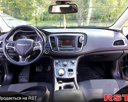 Крайслер 200, объемом двигателя 2.4 л и пробегом 289 тыс. км за 8900 $, фото 7 на Automoto.ua