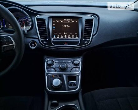 Крайслер 200, об'ємом двигуна 2.4 л та пробігом 164 тис. км за 8500 $, фото 21 на Automoto.ua