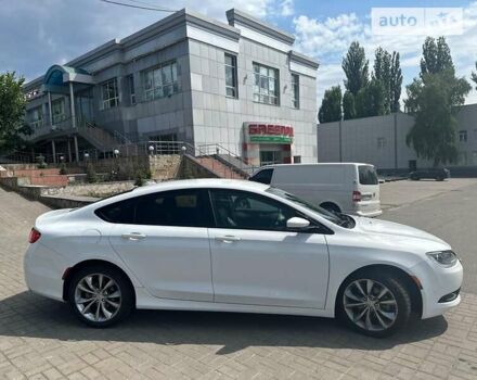 Крайслер 200, об'ємом двигуна 2.4 л та пробігом 145 тис. км за 10590 $, фото 4 на Automoto.ua