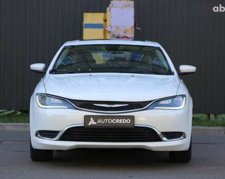 Крайслер 200, объемом двигателя 2.4 л и пробегом 108 тыс. км за 10300 $, фото 1 на Automoto.ua