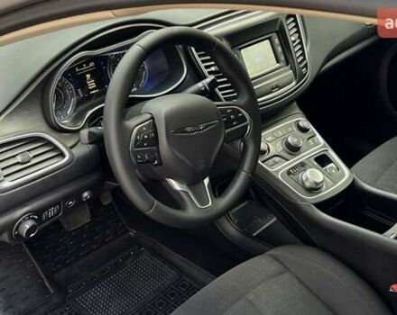Крайслер 200, объемом двигателя 2.4 л и пробегом 175 тыс. км за 10100 $, фото 36 на Automoto.ua