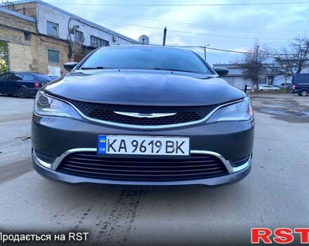 Крайслер 200, объемом двигателя 2.4 л и пробегом 206 тыс. км за 10500 $, фото 4 на Automoto.ua