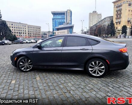 Крайслер 200, объемом двигателя 2.4 л и пробегом 196 тыс. км за 10400 $, фото 5 на Automoto.ua