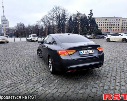 Крайслер 200, объемом двигателя 2.4 л и пробегом 196 тыс. км за 10400 $, фото 4 на Automoto.ua
