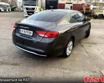 Крайслер 200, объемом двигателя 2.4 л и пробегом 206 тыс. км за 10500 $, фото 3 на Automoto.ua