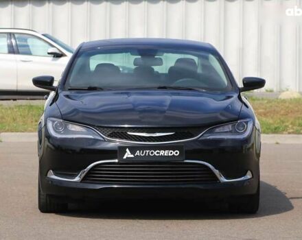 Крайслер 200, объемом двигателя 2.4 л и пробегом 117 тыс. км за 10400 $, фото 1 на Automoto.ua