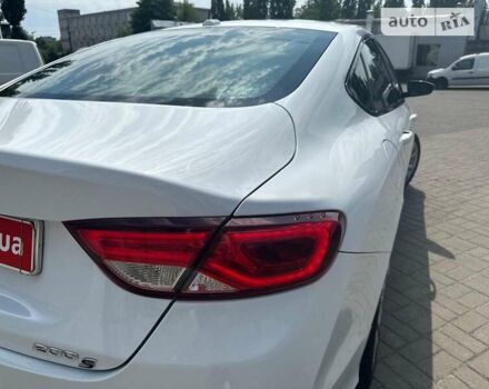 Крайслер 200, об'ємом двигуна 2.4 л та пробігом 145 тис. км за 10590 $, фото 6 на Automoto.ua