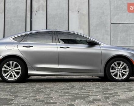 Крайслер 200, объемом двигателя 2.4 л и пробегом 175 тыс. км за 10100 $, фото 15 на Automoto.ua