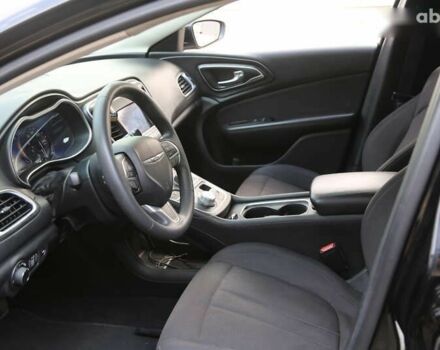 Крайслер 200, объемом двигателя 2.4 л и пробегом 117 тыс. км за 10400 $, фото 8 на Automoto.ua