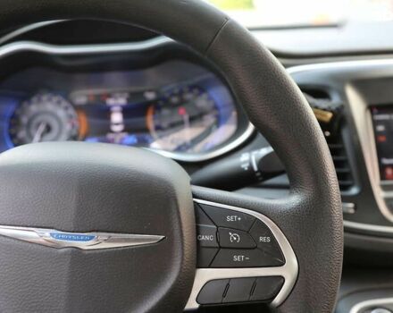 Крайслер 200, объемом двигателя 2.4 л и пробегом 117 тыс. км за 10400 $, фото 16 на Automoto.ua