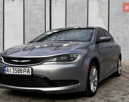 Крайслер 200, объемом двигателя 2.4 л и пробегом 175 тыс. км за 10100 $, фото 2 на Automoto.ua