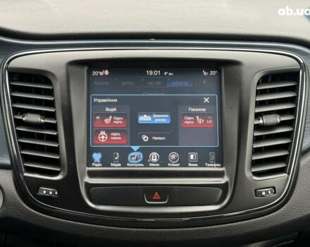 Крайслер 200, об'ємом двигуна 3.6 л та пробігом 204 тис. км за 9900 $, фото 28 на Automoto.ua