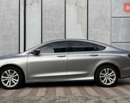 Крайслер 200, объемом двигателя 2.4 л и пробегом 175 тыс. км за 10100 $, фото 14 на Automoto.ua