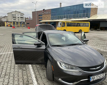 Крайслер 200, об'ємом двигуна 2.4 л та пробігом 109 тис. км за 9500 $, фото 11 на Automoto.ua