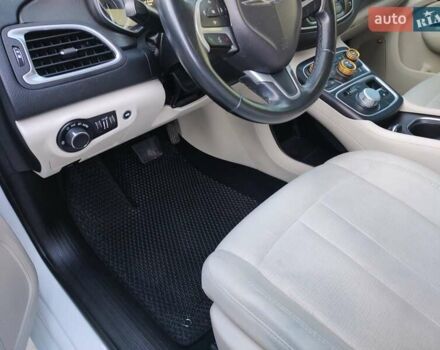 Крайслер 200, объемом двигателя 2.4 л и пробегом 117 тыс. км за 8500 $, фото 7 на Automoto.ua